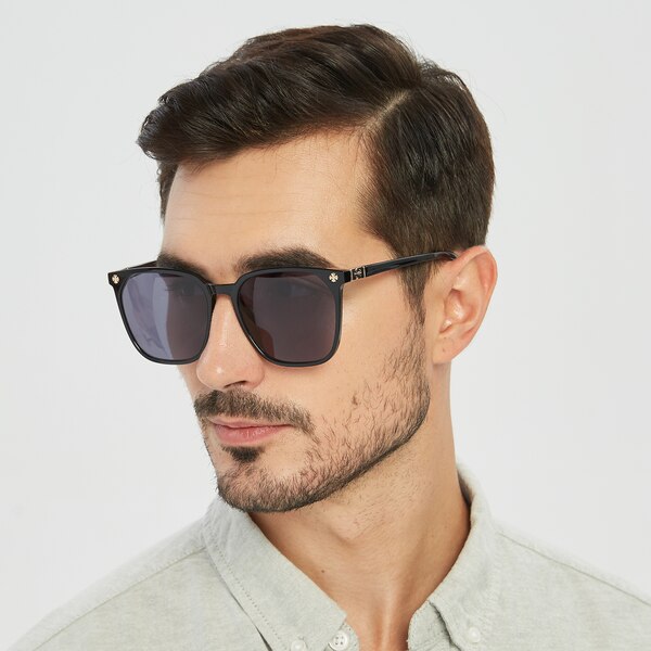 Evanston Square Black Full-Frame TR90 Sunglasses | GlassesShop