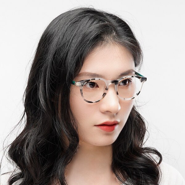 Oklahoma Round Petal Tortoise/Green Eyeglasses