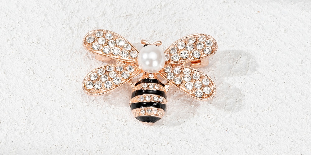 Cute Bee Brooch/ Badge