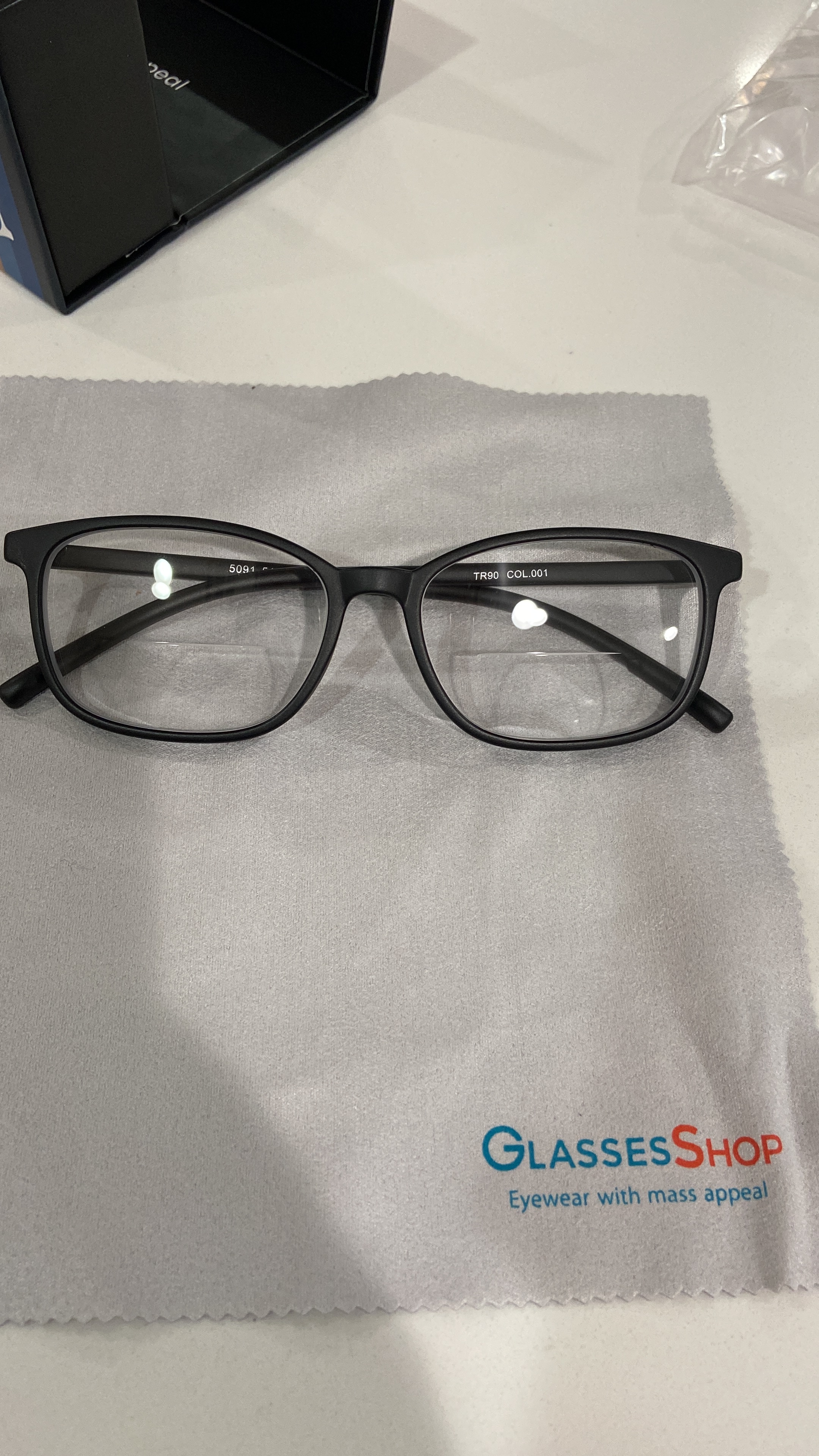 Dinas Rectangle Blackred Full Frame Tr90 Eyeglasses Glassesshop 8178